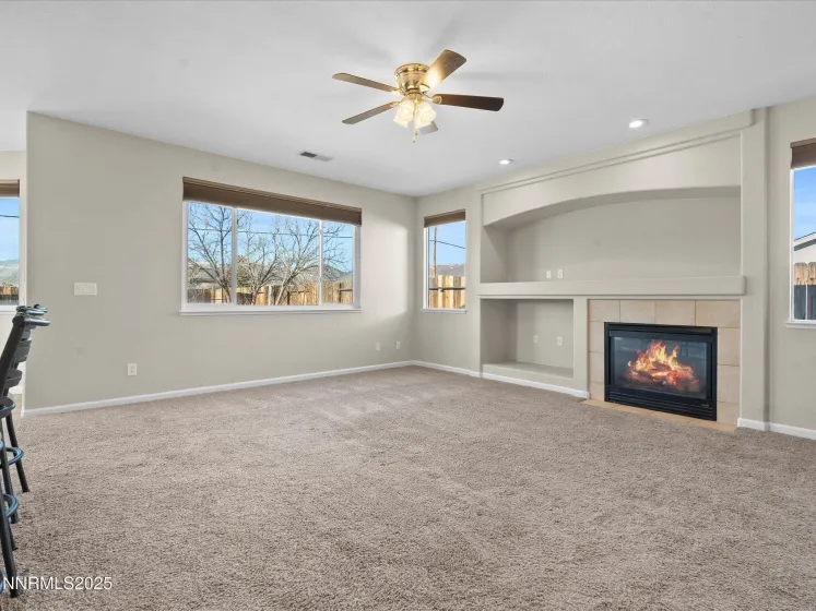 327 Valley Vista, Dayton, Nevada 89403, 3 Bedrooms Bedrooms, ,2 BathroomsBathrooms,Residential,Residential,Valley Vista,250059387