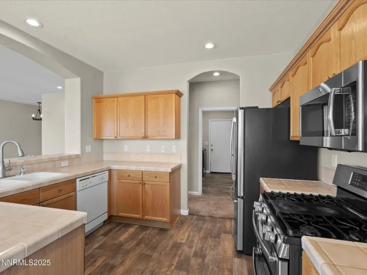 327 Valley Vista, Dayton, Nevada 89403, 3 Bedrooms Bedrooms, ,2 BathroomsBathrooms,Residential,Residential,Valley Vista,250059387