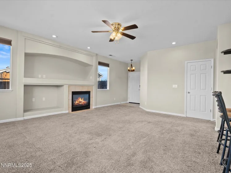 327 Valley Vista, Dayton, Nevada 89403, 3 Bedrooms Bedrooms, ,2 BathroomsBathrooms,Residential,Residential,Valley Vista,250059387