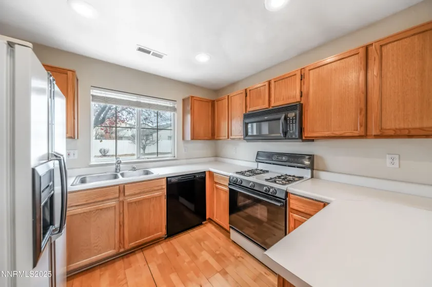 3188 Rose Vista, Reno, Nevada 89502, 3 Bedrooms Bedrooms, ,3 BathroomsBathrooms,Residential,Residential,Rose Vista,250059390