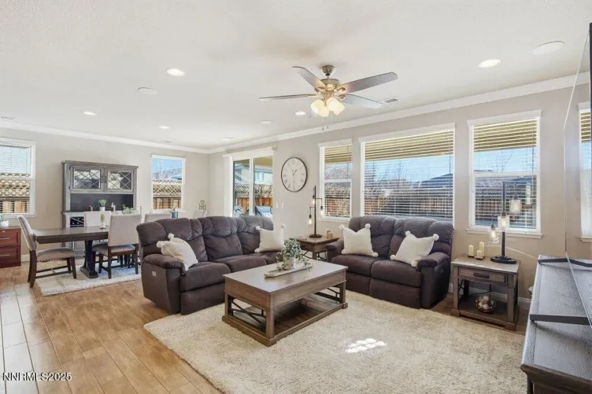 3663 Ancestor, Sparks, Nevada 89436, 3 Bedrooms Bedrooms, ,2 BathroomsBathrooms,Residential,Residential,Ancestor,250059393