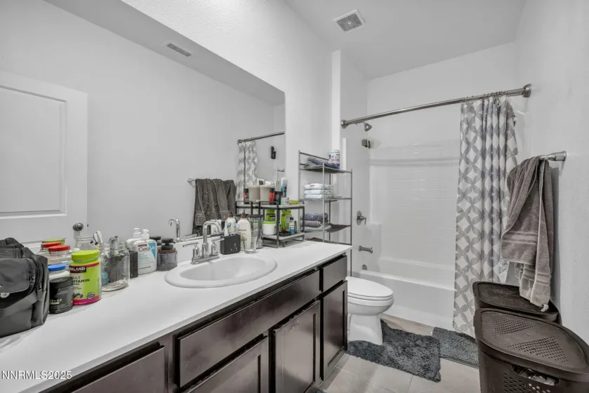 510 Ahearn, Reno, Nevada 89506, 3 Bedrooms Bedrooms, ,2 BathroomsBathrooms,Residential,Residential,Ahearn,250059396