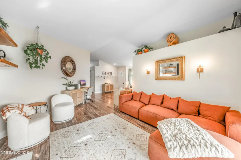 6052 Bankside, Reno, Nevada 89523, 3 Bedrooms Bedrooms, ,2 BathroomsBathrooms,Residential,Residential,Bankside,250059416