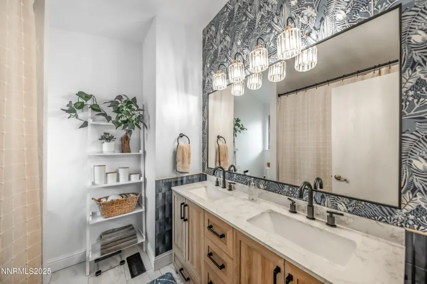 6052 Bankside, Reno, Nevada 89523, 3 Bedrooms Bedrooms, ,2 BathroomsBathrooms,Residential,Residential,Bankside,250059416