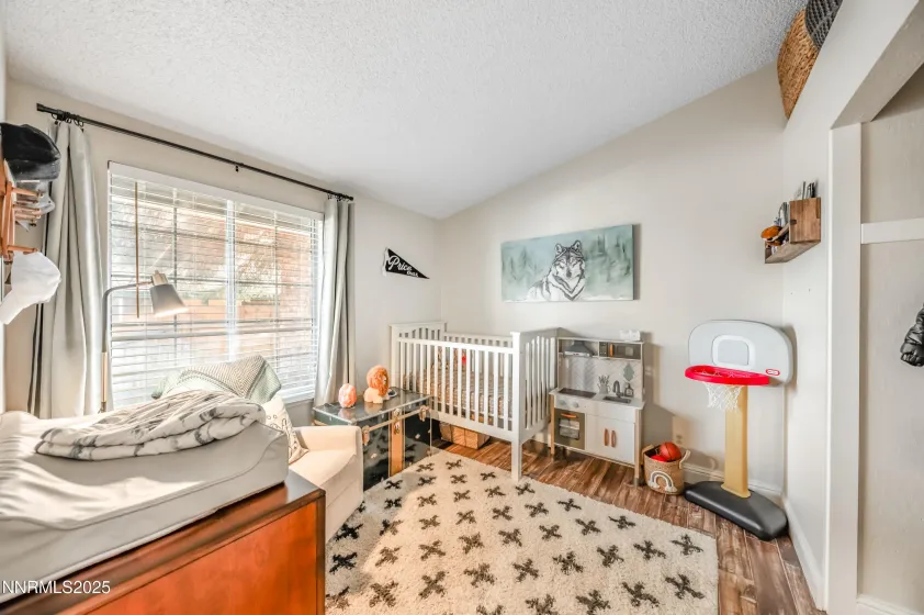 6052 Bankside, Reno, Nevada 89523, 3 Bedrooms Bedrooms, ,2 BathroomsBathrooms,Residential,Residential,Bankside,250059416