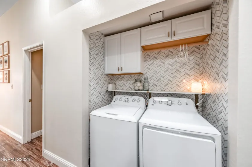 6052 Bankside, Reno, Nevada 89523, 3 Bedrooms Bedrooms, ,2 BathroomsBathrooms,Residential,Residential,Bankside,250059416