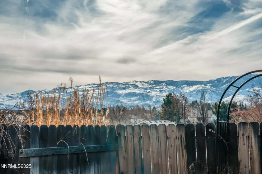 6052 Bankside, Reno, Nevada 89523, 3 Bedrooms Bedrooms, ,2 BathroomsBathrooms,Residential,Residential,Bankside,250059416
