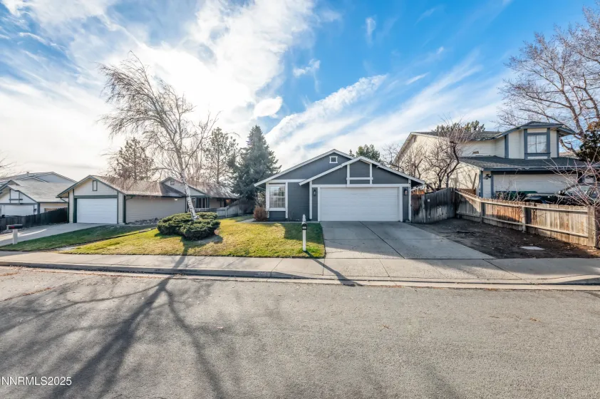 6052 Bankside, Reno, Nevada 89523, 3 Bedrooms Bedrooms, ,2 BathroomsBathrooms,Residential,Residential,Bankside,250059416