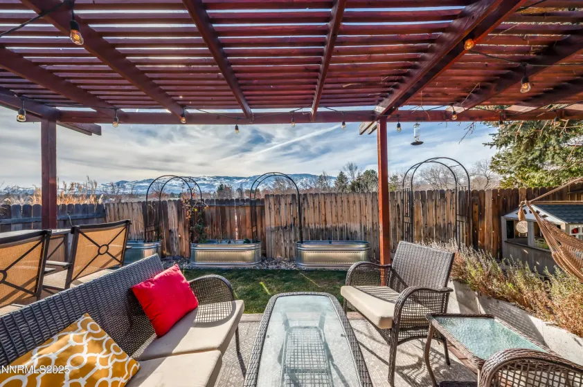 6052 Bankside, Reno, Nevada 89523, 3 Bedrooms Bedrooms, ,2 BathroomsBathrooms,Residential,Residential,Bankside,250059416