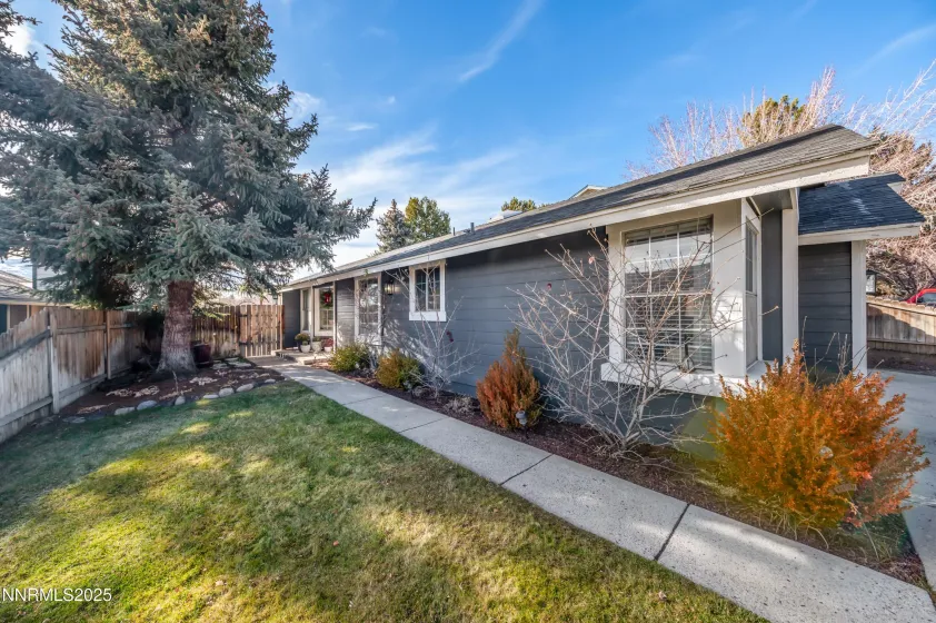 6052 Bankside, Reno, Nevada 89523, 3 Bedrooms Bedrooms, ,2 BathroomsBathrooms,Residential,Residential,Bankside,250059416