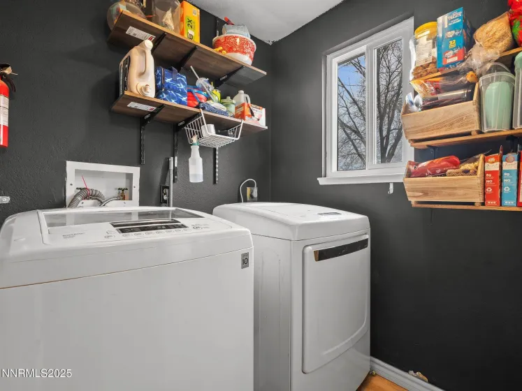 5700 Dolores, Sparks, Nevada 89436, 3 Bedrooms Bedrooms, ,1 BathroomBathrooms,Residential,Residential,Dolores,250059420