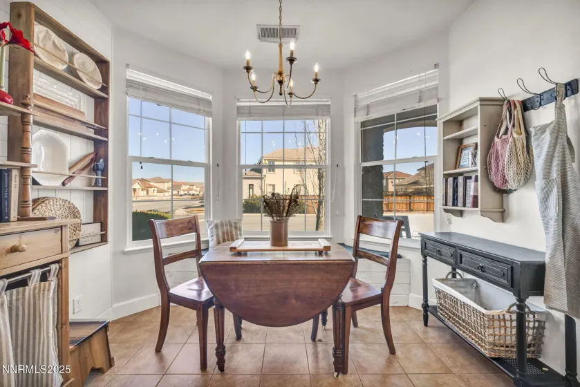 6515 Geranium, Sparks, Nevada 89436, 3 Bedrooms Bedrooms, ,2 BathroomsBathrooms,Residential,Residential,Geranium,250059423