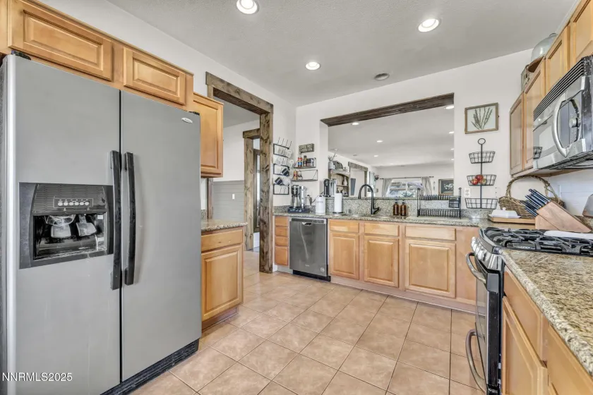 6515 Geranium, Sparks, Nevada 89436, 3 Bedrooms Bedrooms, ,2 BathroomsBathrooms,Residential,Residential,Geranium,250059423