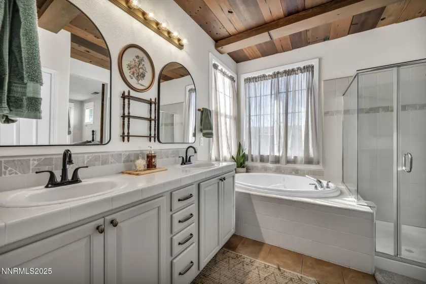 6515 Geranium, Sparks, Nevada 89436, 3 Bedrooms Bedrooms, ,2 BathroomsBathrooms,Residential,Residential,Geranium,250059423