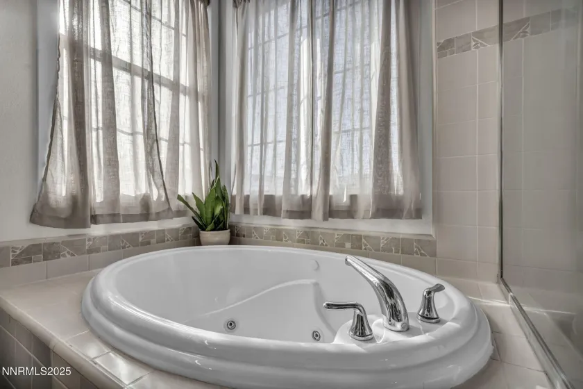 6515 Geranium, Sparks, Nevada 89436, 3 Bedrooms Bedrooms, ,2 BathroomsBathrooms,Residential,Residential,Geranium,250059423