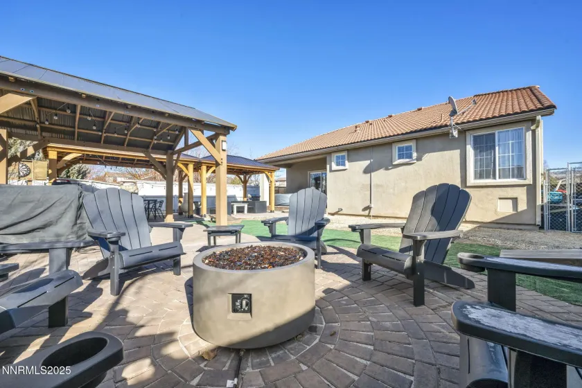 6515 Geranium, Sparks, Nevada 89436, 3 Bedrooms Bedrooms, ,2 BathroomsBathrooms,Residential,Residential,Geranium,250059423