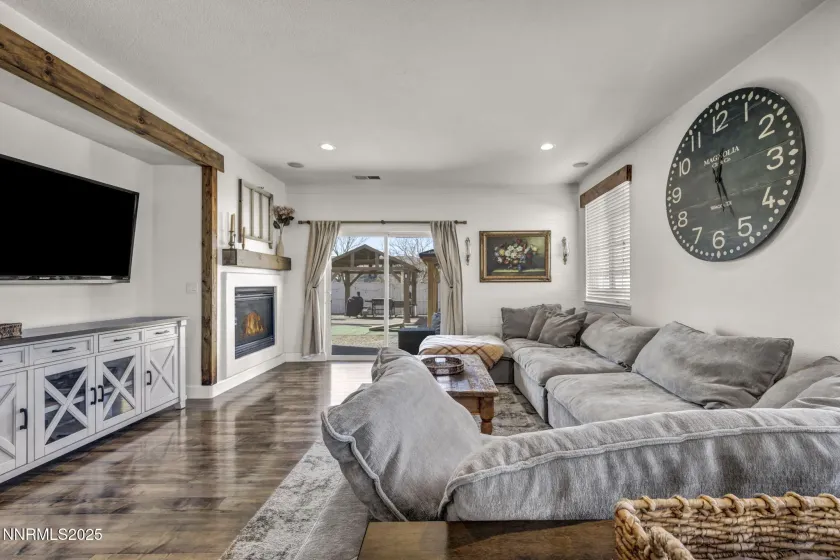 6515 Geranium, Sparks, Nevada 89436, 3 Bedrooms Bedrooms, ,2 BathroomsBathrooms,Residential,Residential,Geranium,250059423