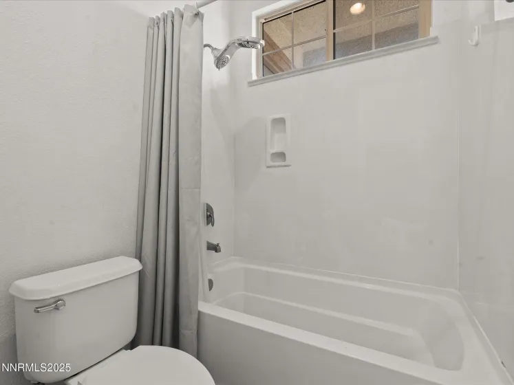 7100 Souverain, Reno, Nevada 89506, 3 Bedrooms Bedrooms, ,2 BathroomsBathrooms,Residential,Residential,Souverain,250059424