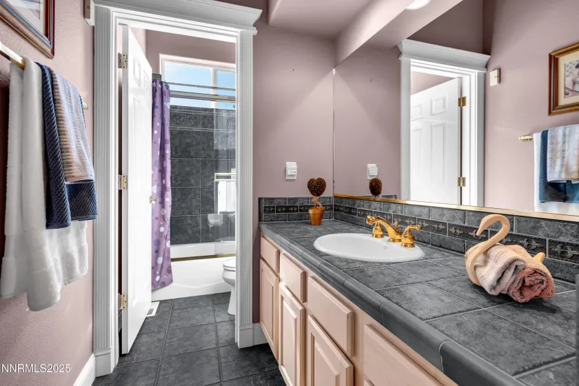 1860 Hidden Meadows, Reno, Nevada 89502, 3 Bedrooms Bedrooms, ,3 BathroomsBathrooms,Residential,Residential,Hidden Meadows,250057846