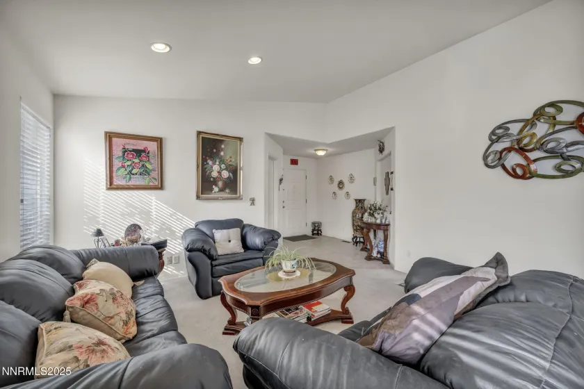 2900 Crown Canyon, Reno, Nevada 89503, 4 Bedrooms Bedrooms, ,2 BathroomsBathrooms,Residential,Residential,Crown Canyon,250059427