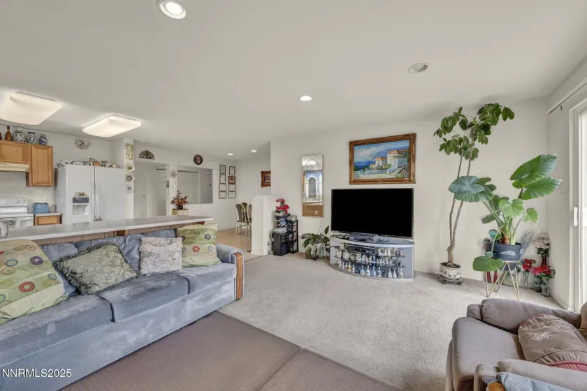 2900 Crown Canyon, Reno, Nevada 89503, 4 Bedrooms Bedrooms, ,2 BathroomsBathrooms,Residential,Residential,Crown Canyon,250059427