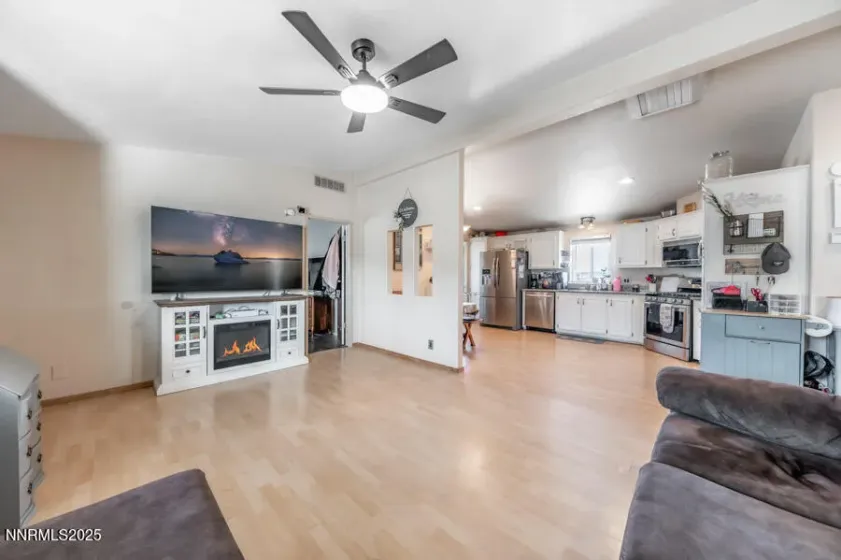 63 Jasper, Dayton, Nevada 89403, 3 Bedrooms Bedrooms, ,2 BathroomsBathrooms,Residential,Residential,Jasper,250059432