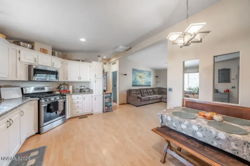 63 Jasper, Dayton, Nevada 89403, 3 Bedrooms Bedrooms, ,2 BathroomsBathrooms,Residential,Residential,Jasper,250059432