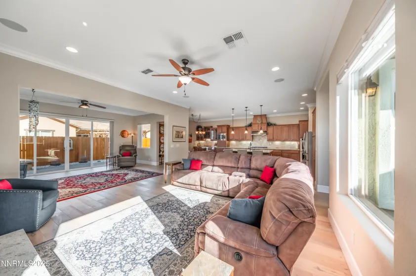 2295 Trakehner, Reno, Nevada 89521, 2 Bedrooms Bedrooms, ,3 BathroomsBathrooms,Residential,Residential,Trakehner,250059433