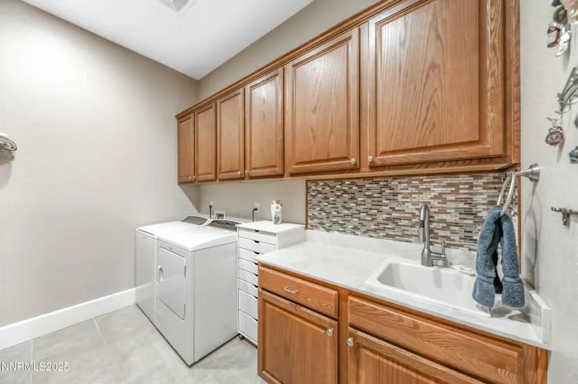 2295 Trakehner, Reno, Nevada 89521, 2 Bedrooms Bedrooms, ,3 BathroomsBathrooms,Residential,Residential,Trakehner,250059433