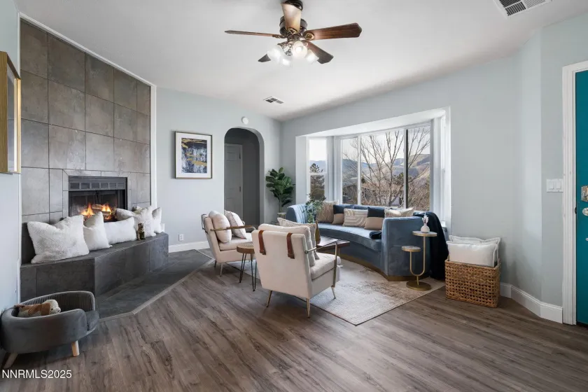 2323 Gentry, Carson City, Nevada 89701, 5 Bedrooms Bedrooms, ,3 BathroomsBathrooms,Residential,Residential,Gentry,250059437