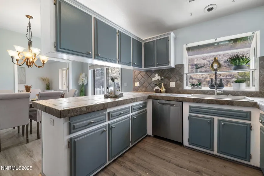 2323 Gentry, Carson City, Nevada 89701, 5 Bedrooms Bedrooms, ,3 BathroomsBathrooms,Residential,Residential,Gentry,250059437