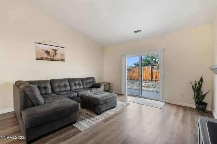 4031 Culpepper, Sparks, Nevada 89436, 3 Bedrooms Bedrooms, ,2 BathroomsBathrooms,Residential,Residential,Culpepper,250059438