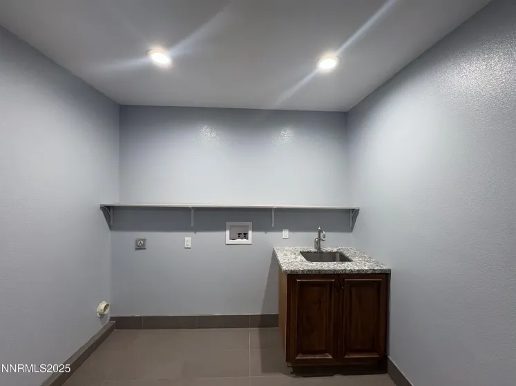 1885 Verano, Sparks, Nevada 89431, 4 Bedrooms Bedrooms, ,2 BathroomsBathrooms,Residential,Residential,Verano,250059439