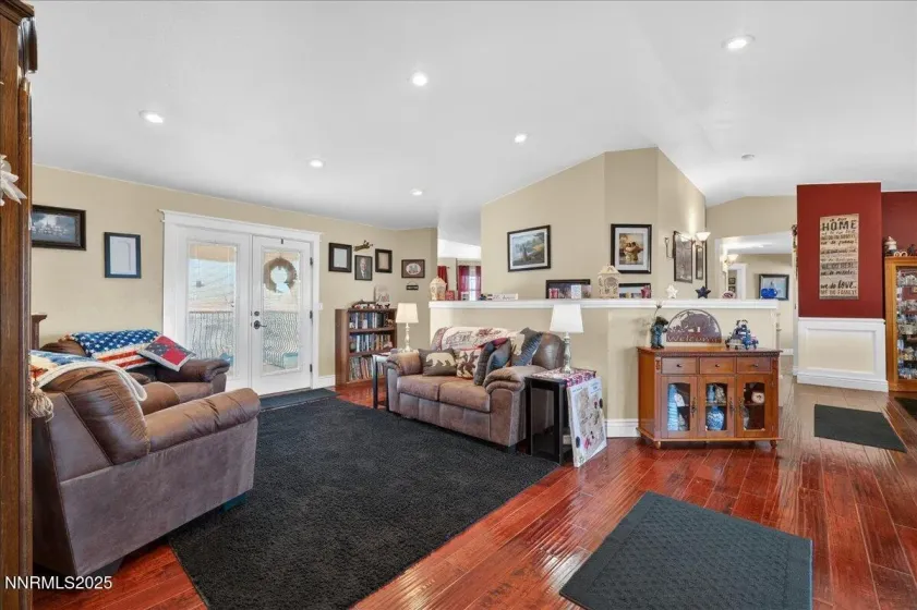 2660 Stuart, Winnemucca, Nevada 89445, 5 Bedrooms Bedrooms, ,4 BathroomsBathrooms,Residential,Residential,Stuart,250059440