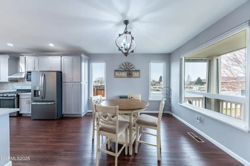 10 Curnow Springs, Sparks, Nevada 89436, 3 Bedrooms Bedrooms, ,2 BathroomsBathrooms,Residential,Residential,Curnow Springs,250059441