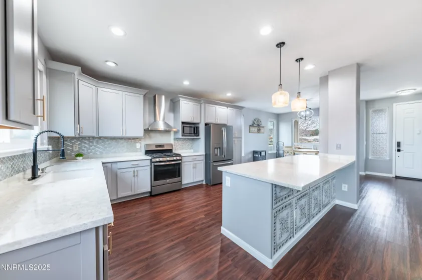 10 Curnow Springs, Sparks, Nevada 89436, 3 Bedrooms Bedrooms, ,2 BathroomsBathrooms,Residential,Residential,Curnow Springs,250059441