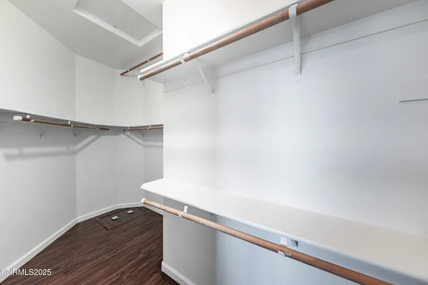 10 Curnow Springs, Sparks, Nevada 89436, 3 Bedrooms Bedrooms, ,2 BathroomsBathrooms,Residential,Residential,Curnow Springs,250059441