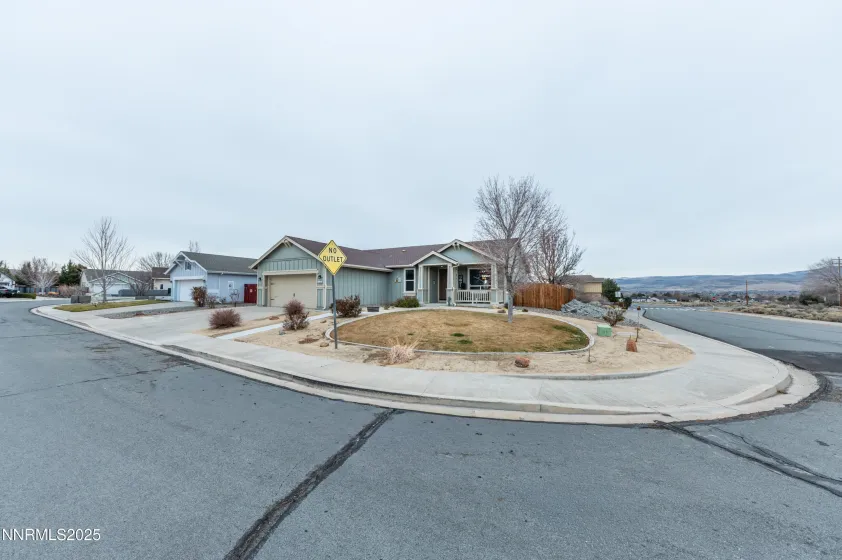 10 Curnow Springs, Sparks, Nevada 89436, 3 Bedrooms Bedrooms, ,2 BathroomsBathrooms,Residential,Residential,Curnow Springs,250059441