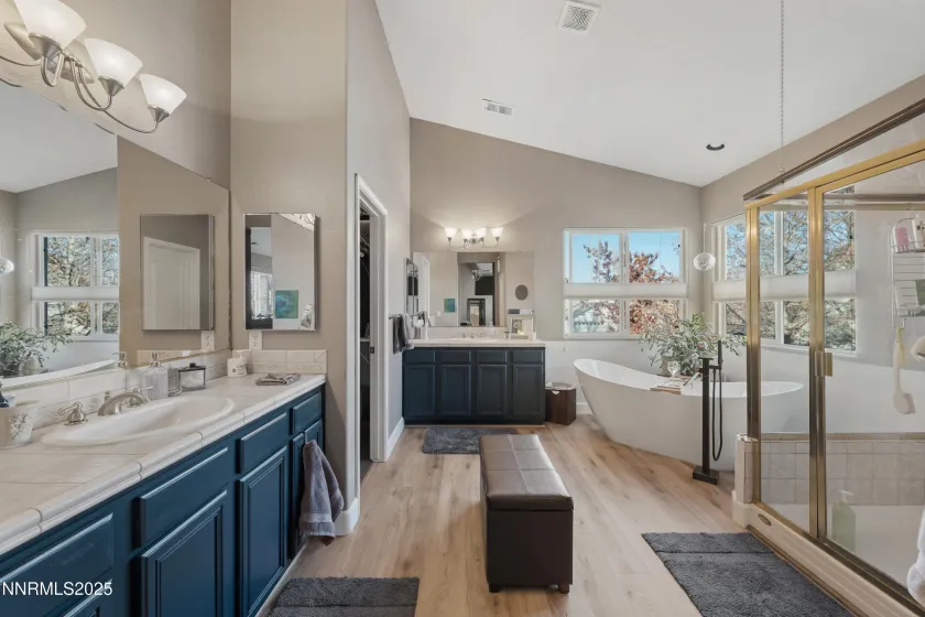 6790 Talmedge, Sparks, Nevada 89436, 4 Bedrooms Bedrooms, ,3 BathroomsBathrooms,Residential,Residential,Talmedge,250059443