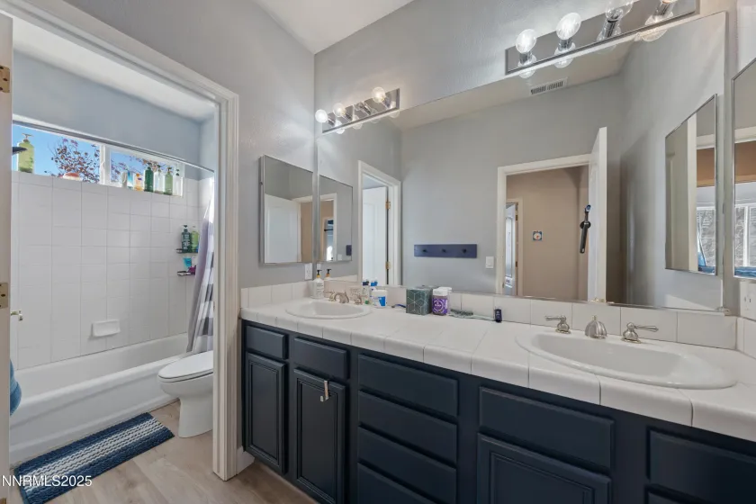 6790 Talmedge, Sparks, Nevada 89436, 4 Bedrooms Bedrooms, ,3 BathroomsBathrooms,Residential,Residential,Talmedge,250059443