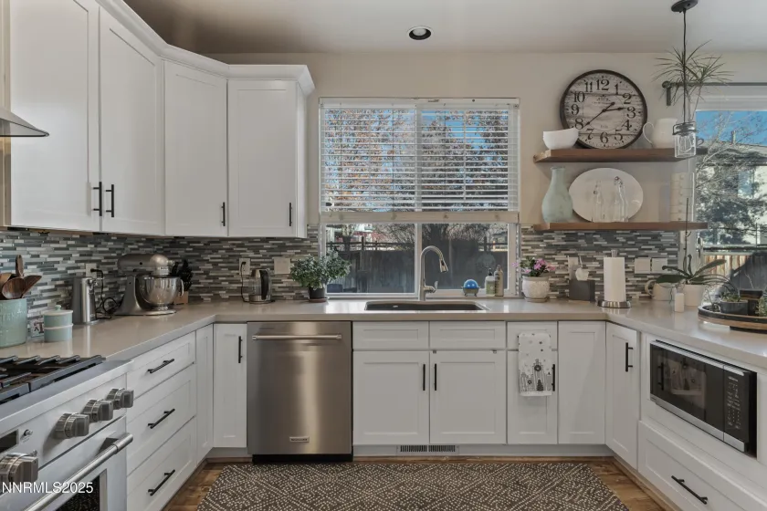 6790 Talmedge, Sparks, Nevada 89436, 4 Bedrooms Bedrooms, ,3 BathroomsBathrooms,Residential,Residential,Talmedge,250059443