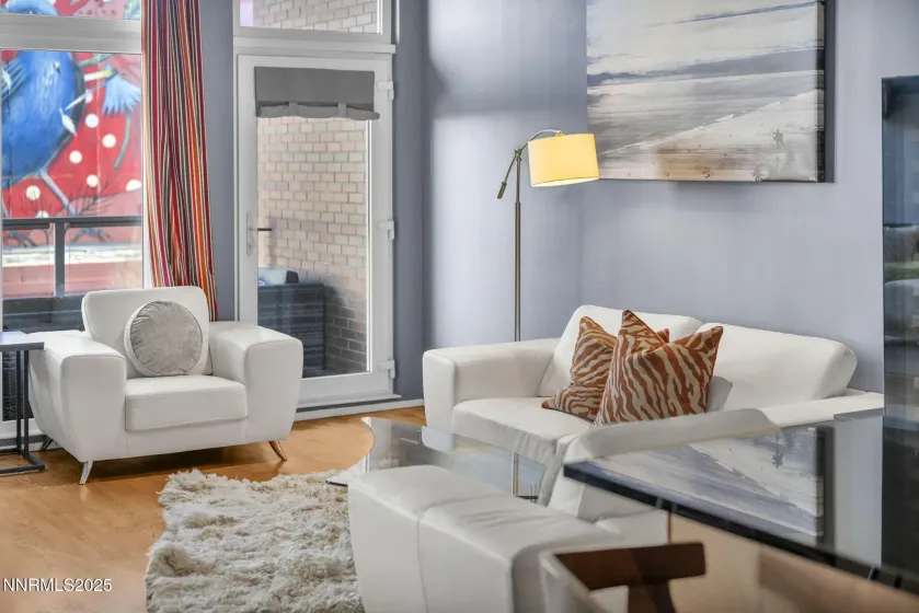 255 Sierra, Reno, Nevada 89501, 2 Bedrooms Bedrooms, ,2 BathroomsBathrooms,Residential,Residential,Sierra,250059444