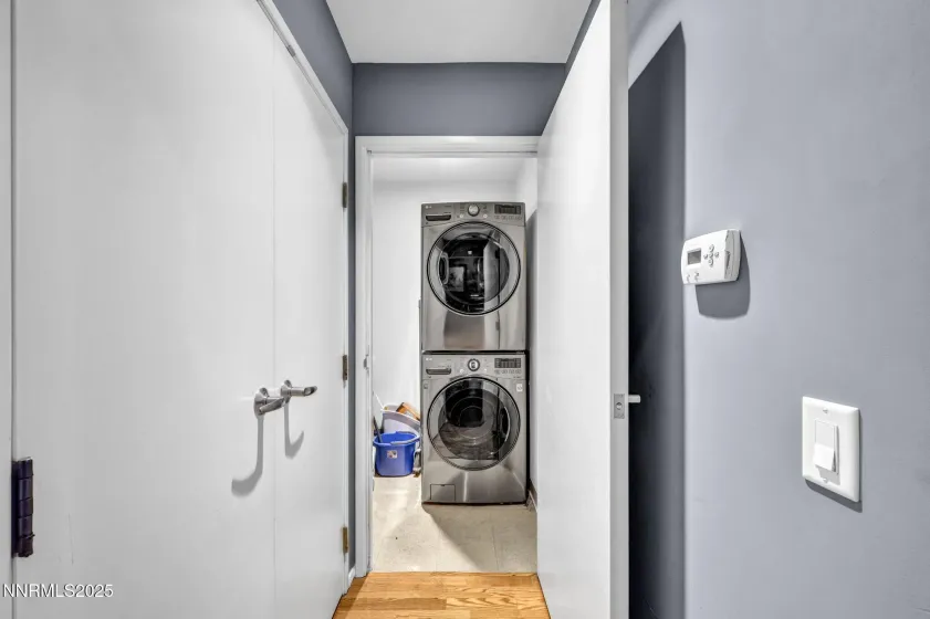 255 Sierra, Reno, Nevada 89501, 2 Bedrooms Bedrooms, ,2 BathroomsBathrooms,Residential,Residential,Sierra,250059444