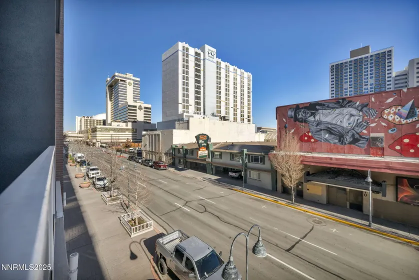 255 Sierra, Reno, Nevada 89501, 2 Bedrooms Bedrooms, ,2 BathroomsBathrooms,Residential,Residential,Sierra,250059444