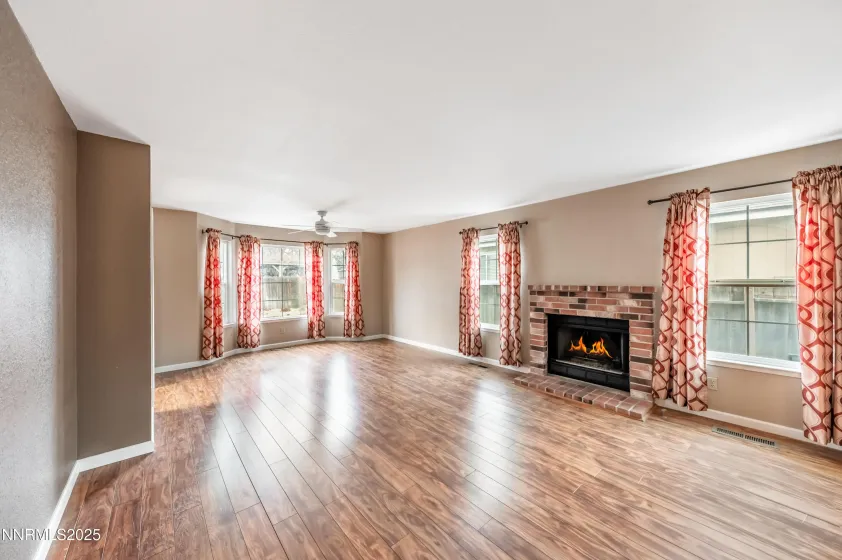 1523 Woodhaven, Sparks, Nevada 89434, 3 Bedrooms Bedrooms, ,3 BathroomsBathrooms,Residential,Residential,Woodhaven,250059445