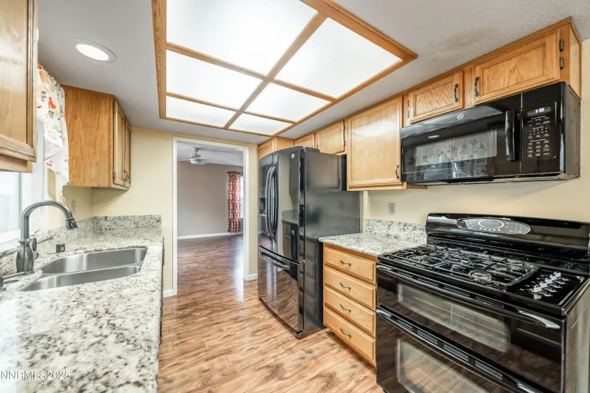 1523 Woodhaven, Sparks, Nevada 89434, 3 Bedrooms Bedrooms, ,3 BathroomsBathrooms,Residential,Residential,Woodhaven,250059445