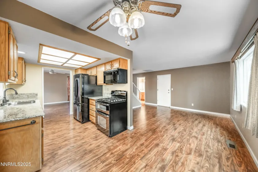 1523 Woodhaven, Sparks, Nevada 89434, 3 Bedrooms Bedrooms, ,3 BathroomsBathrooms,Residential,Residential,Woodhaven,250059445