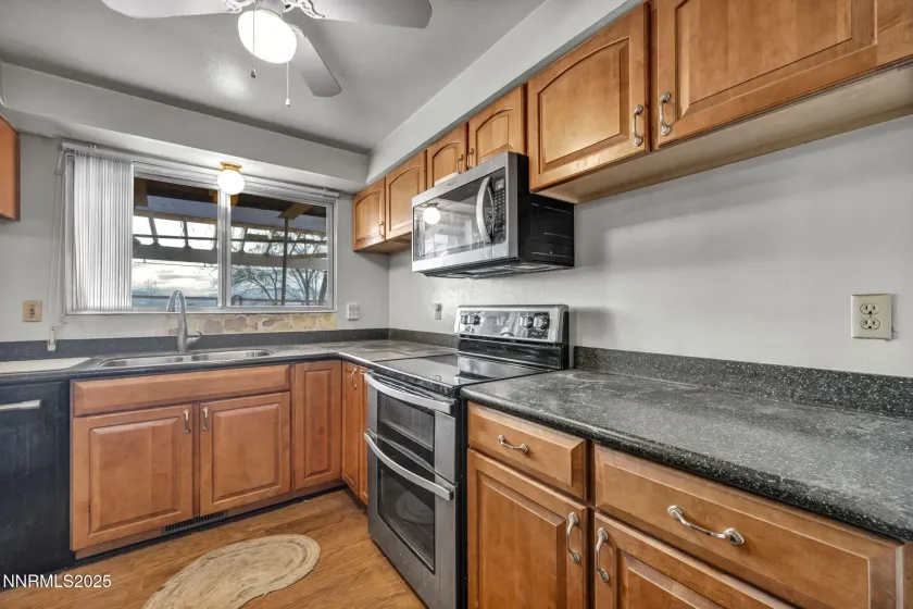 9421 Wigwam, Reno, Nevada 89506, 4 Bedrooms Bedrooms, ,3 BathroomsBathrooms,Residential,Residential,Wigwam,260000030