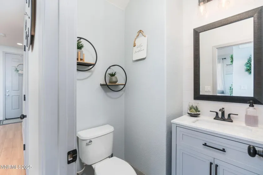 7220 Windswept, Sparks, Nevada 89436, 4 Bedrooms Bedrooms, ,3 BathroomsBathrooms,Residential,Residential,Windswept,250052606