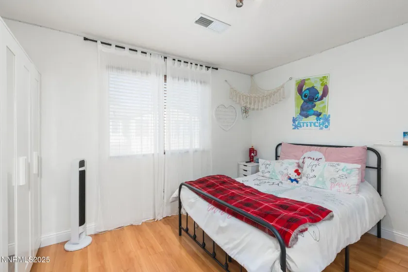 7220 Windswept, Sparks, Nevada 89436, 4 Bedrooms Bedrooms, ,3 BathroomsBathrooms,Residential,Residential,Windswept,250052606